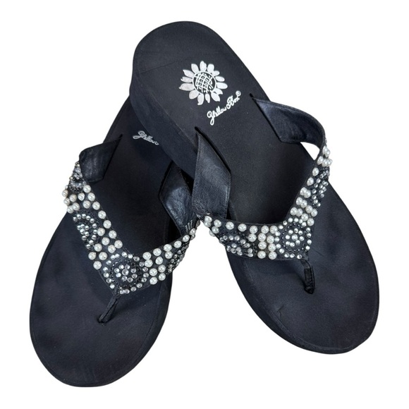 Yellow Box Black Rhinestone Pearl Platform Flip-Flops Size 6 EUC - Picture 1 of 7